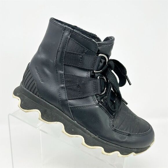 Sorel Kinetic Short Black Leather Lace Up Waterproof Boot Sneakers Size 8.5 - Picture 1 of 13